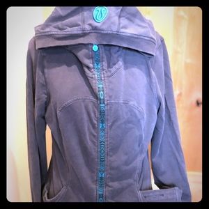 Lululemon zip up